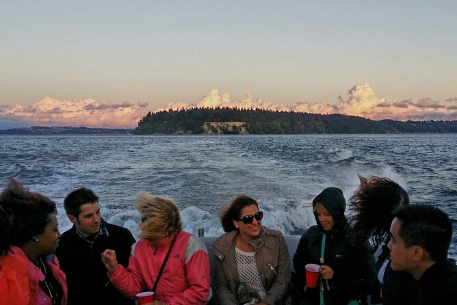 2 Hour Guided Boat Tour in Gig Harbor and Narrows Bridges - Point Defiance Park: seeing beaches and old-growth from the shoreline side