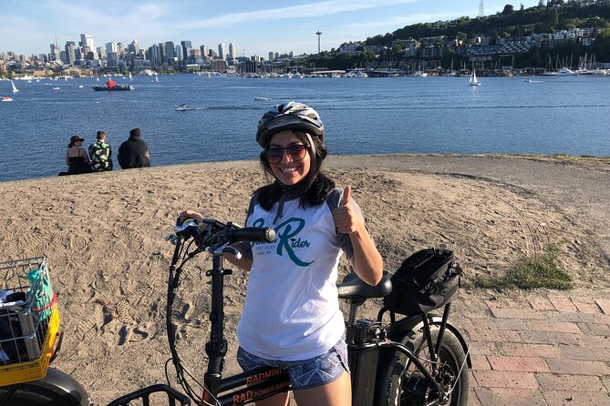Bike Tour Seattle. 5 star Electric Bike Tour Seattle's waterways - Sunset Hill Park: mountain-and-sound views plus animal noise