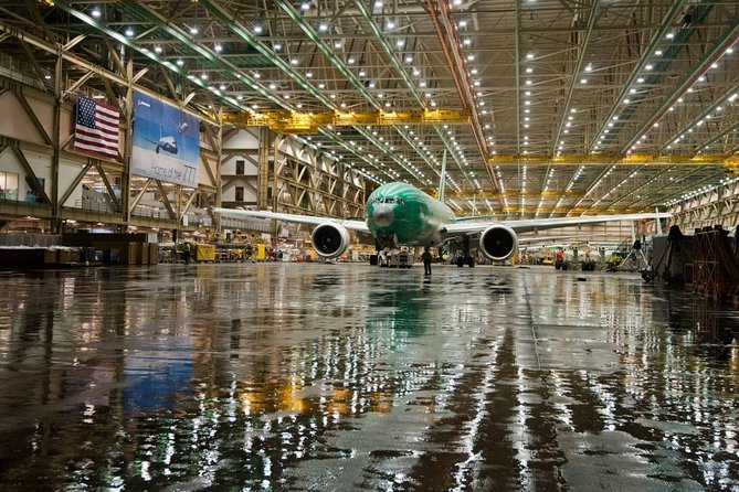 Boeing Factory Tour with Guided Transport from Seattle - Seattle to Everett by Coach: The Ride That Sets the Mood
