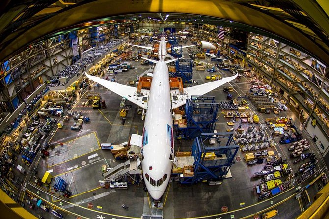 Boeing Factory Tour with Guided Transport from Seattle - Aircraft Spotting: 747, 767, 777, and Dreamliner Highlights