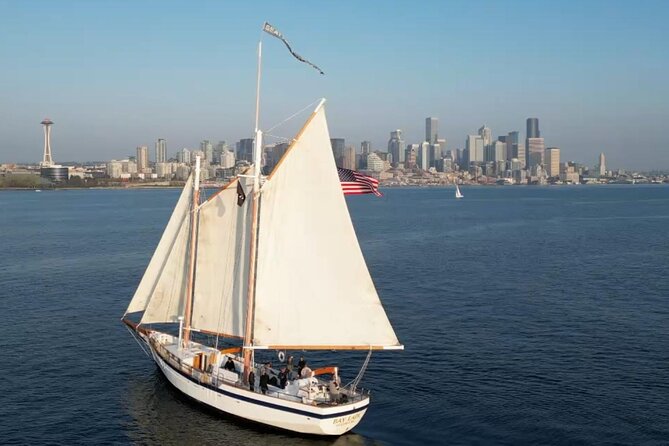 Brunch Cruise with Buffet in Washington - The buffet you’ll actually eat: quiche, puff-pastry sausage, fruit, and baked goods
