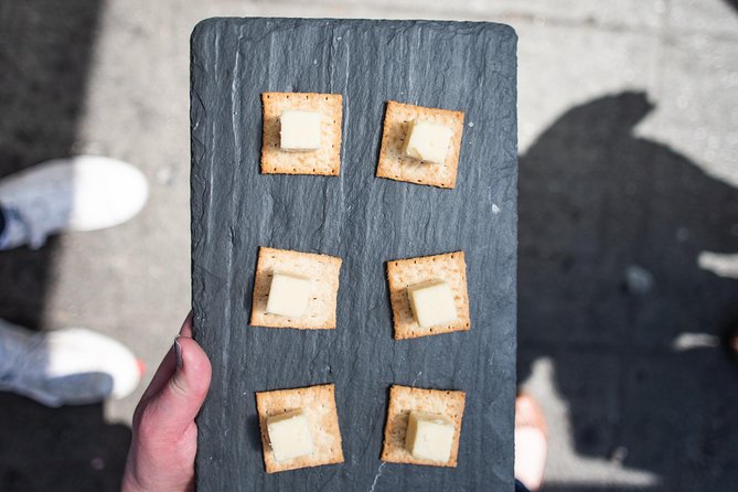 Chef Guided Food Tour of Pike Place Market - Small group comfort: why the tour feels personal