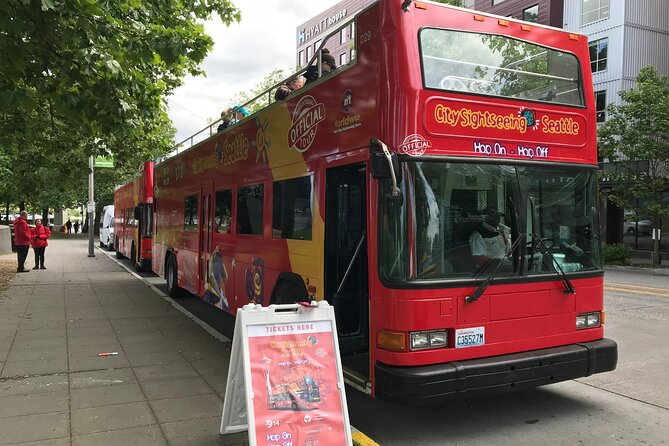 City Sightseeing Seattle HOHO Bus and Locks or Harbour Cruise - Entering Seattle’s “big hit” zone: Space Needle down to the waterfront