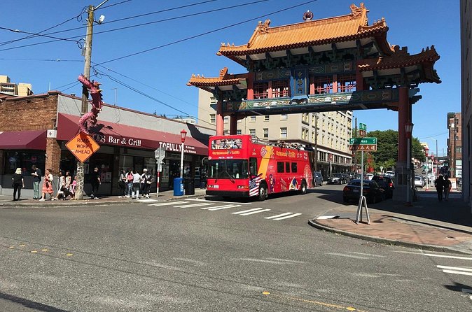 City Sightseeing Seattle HOHO Bus Tour + Bookable Extras - PocketGuide offline walk: the 1.1-mile Pioneer Square add-on