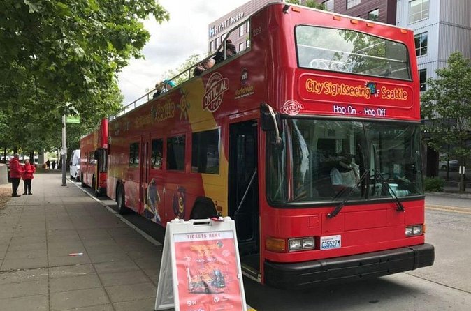 City Sightseeing Seattle HOHO Bus Tour + Bookable Extras - Timing, signage, and why delays can hurt your plan