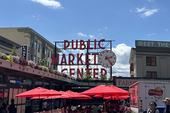 Downtown Seattle Self-Guided Walking Audio Tour - Benaroya Hall, Hammering Man, and the Gum Wall: Art that you can literally see moving
