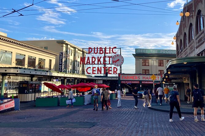 Food Tasting & Arts Tour of Pike Place Market - The arts side of Pike Place: galleries, shops, and buskers