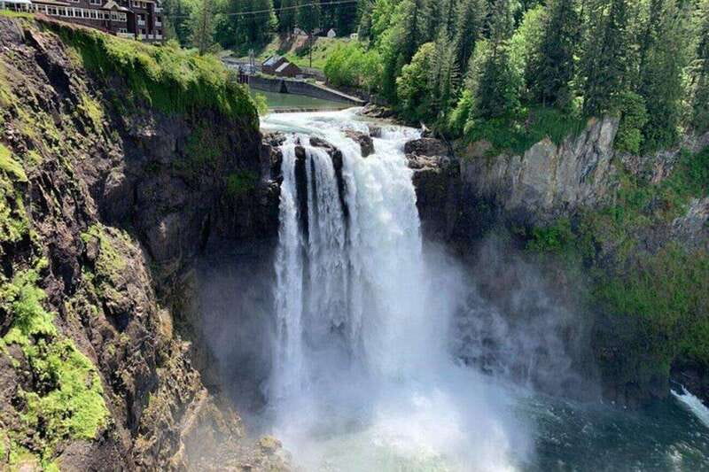 From Seattle: Pacific Northwest Waterfalls & Hiking Tour - A Quick Course Through North Bend and Snoqualmie: More Than Just Driving