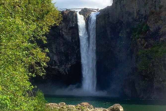 From Seattle: Private Snoqualmie Falls Tour - The drive includes a floating bridge and Lake Washington views