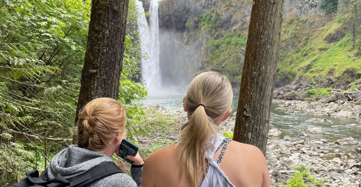 From Seattle: Snoqualmie Falls and Wineries Tour w/ Transfer - Scenic photo stops on the way back: short, useful, and timed