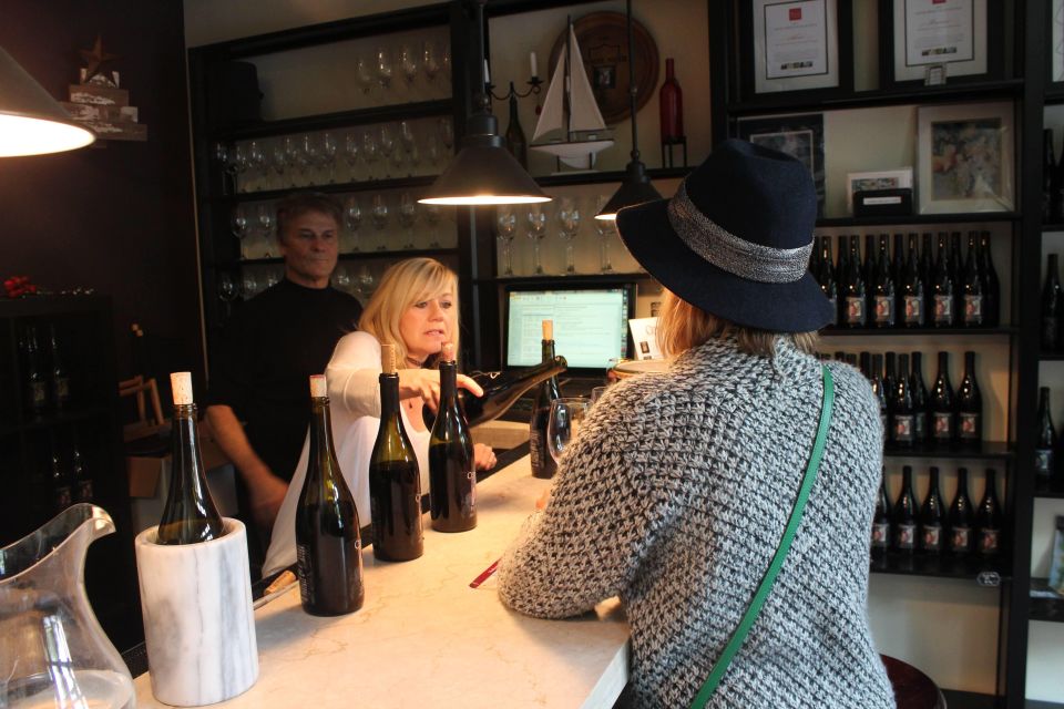 From Seattle: Snoqualmie Falls & Woodinville Wine Tasting - Key things that make this trip work