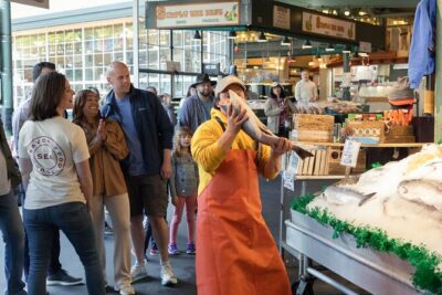 Insider's Breakfast and Culture Tour of Pike Place Market - Small group size: the difference between seeing and really noticing