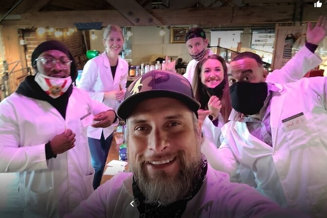 Mad Scientist Cocktail and Mocktail Lab - Smoking gun effects and why the technique matters