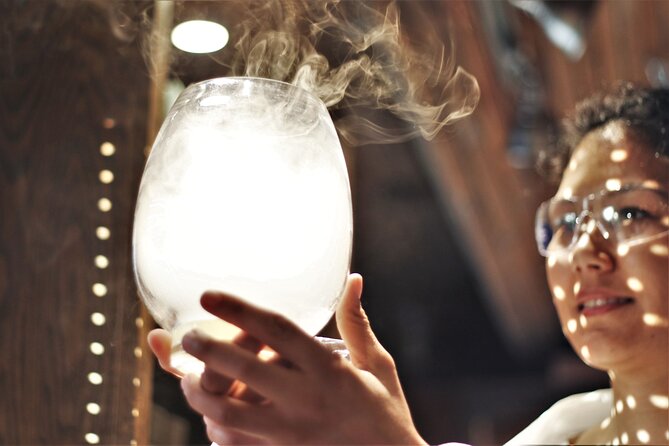 Mad Scientist Cocktail and Mocktail Lab - Who this Seattle experience suits best