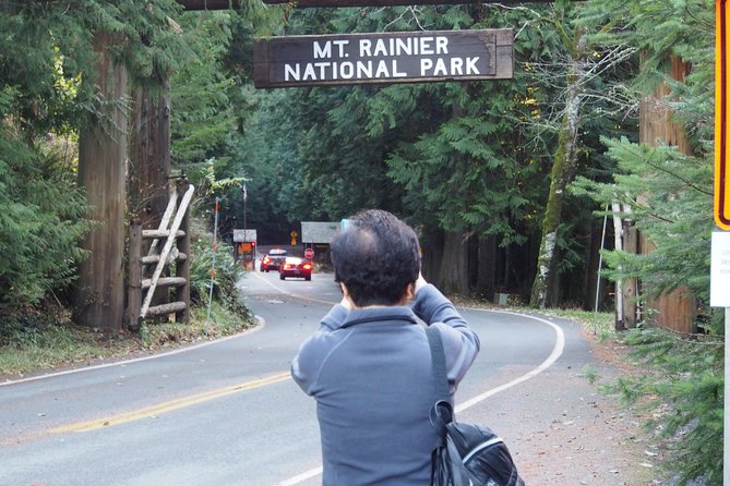 Mt. Rainier Day Tour from Seattle - Twin Firs Loop Trail: a short walk with real payoff