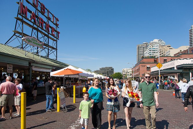 Night Tour of Seattle - Waterfront revival and the Great Wheel’s light show