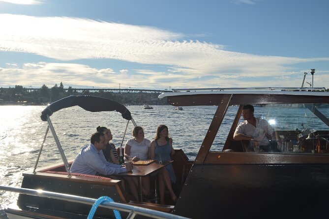 One Hour Social Sightseeing Cruise - BYOB! - BYOB on Lake Union: how to plan your hour on the water