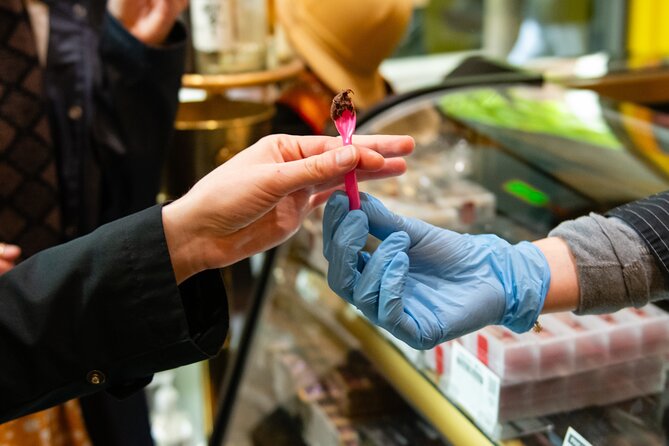Pike Place Food Tour - 90 min Insider Route - City Fish Co: smoked salmon from one of the area’s oldest fish markets