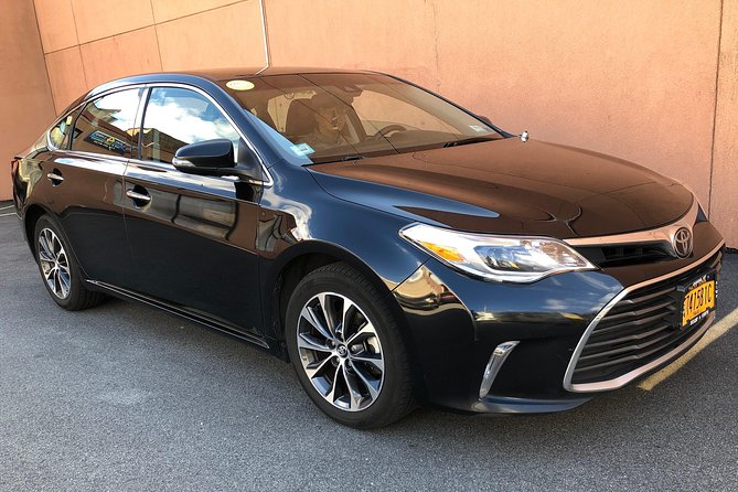 Private Arrival Transfer from Seattle Tacoma Airport SEA - Meet-and-greet style pickup: what it means for you at SeaTac