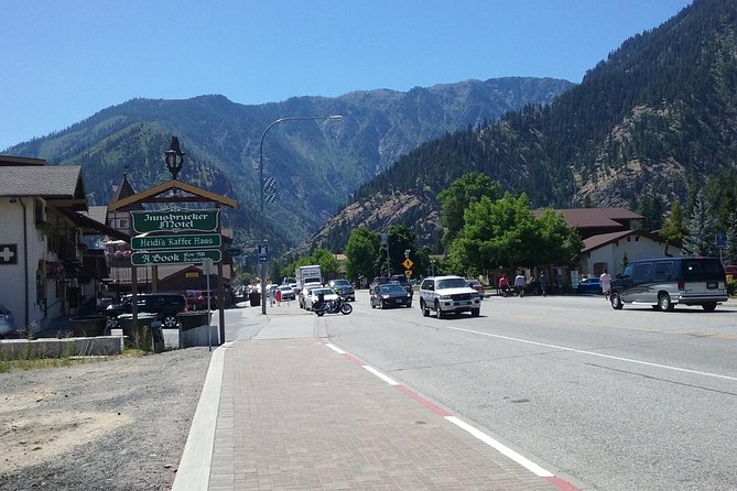 Private Cascade Mountains and Waterfalls Tour from Seattle - Price Value at $352.02: When It Feels Worth It