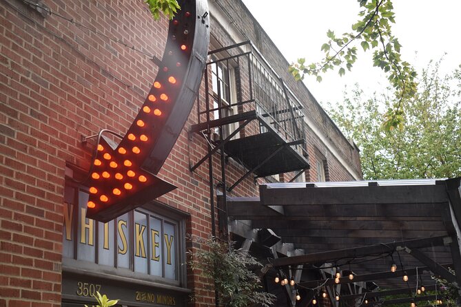 Private Seattle Cocktail Culture Tour - Fremont landmarks plus booze stories: What you’ll see