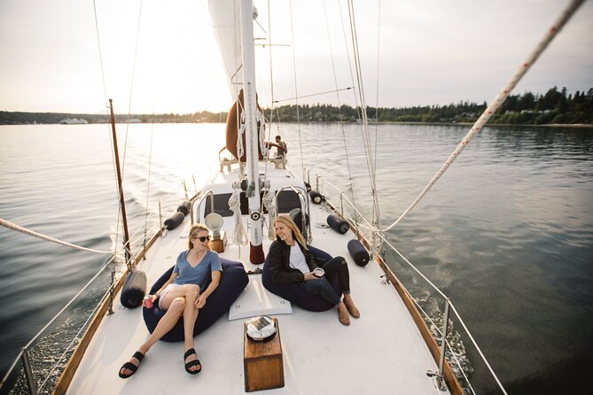 Sail Bainbridge Island & Seattle Waters - Luxury Classic Sailboat - What you’ll see around Bainbridge: Olympic Mountains, coves, and marine life