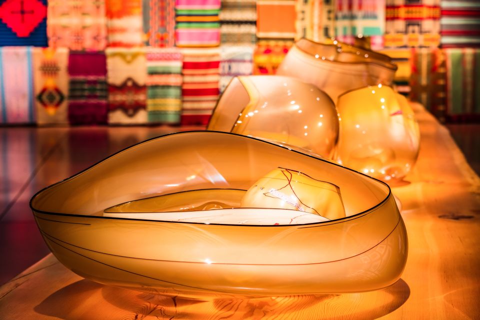Seattle: Chihuly Garden and Glass Entry Ticket - Gallery talks and live glass demonstrations: the best reason to go that day