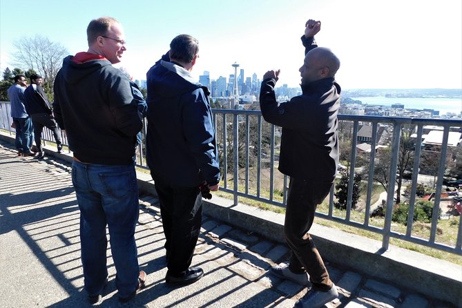 Seattle City Tour - Chihuly Glass Garden and Queen Anne Views