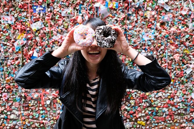 Seattle Holiday Donut Adventure & Walking Food Tour - Stop 2: Doce Donut Co and the 24-hour brioche difference