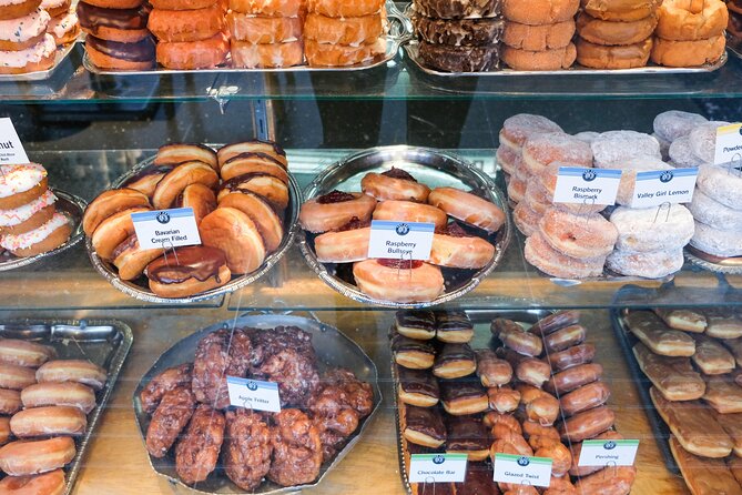 Seattle Holiday Donut Adventure & Walking Food Tour - Final Stop: Daily Dozen minis to cap the tour