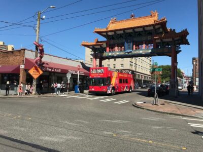 Seattle: Hop-on Hop-off Bus Tour and Sky View Observatory - Start at Space Needle and Seattle Centre (Stop 1): use the first hours well