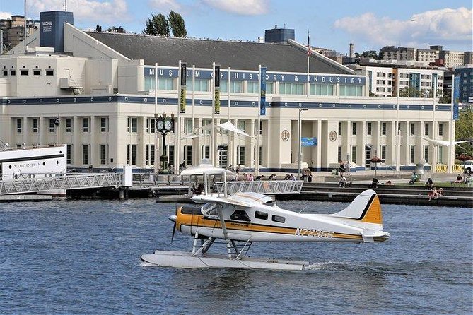 Seattle Locks Cruise - Fremont Bridge and the Ship Canal Trail Views