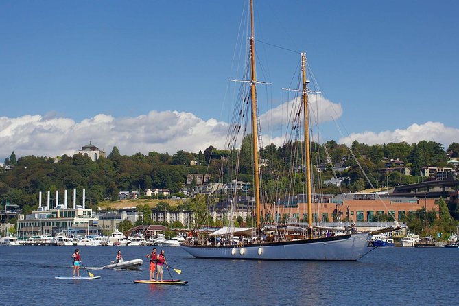 Seattle Locks Cruise - Fisherman’s Terminal: Working Boats, Maritime History, and Sea Life