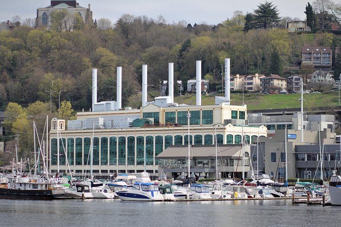 Seattle Locks Cruise - Space Needle and Central Waterfront: The Photo Finish