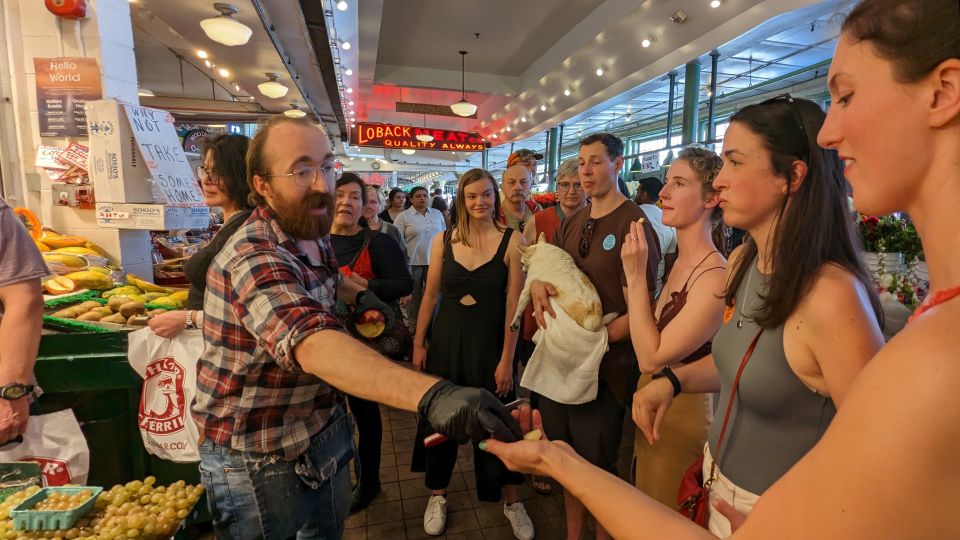 Seattle: Meet Me at the Market Food Tour - Behind the Scenes: Workers, Owners, and the Daily Grind