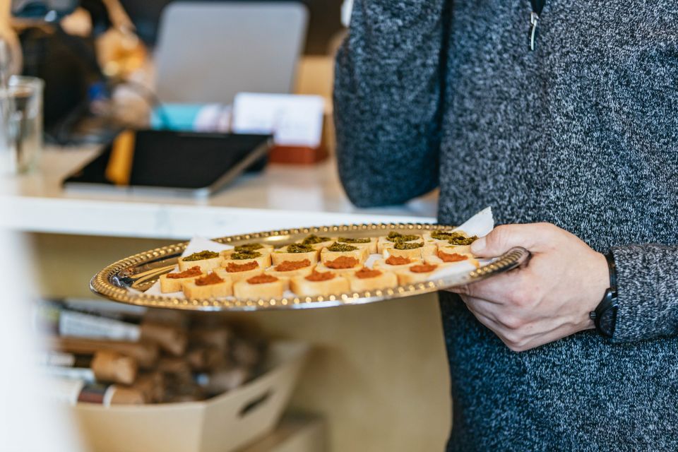 Seattle: Pike Place Market Chef-Guided Food Tour - The nine tasting stops: what you’re likely to hit (and why each matters)