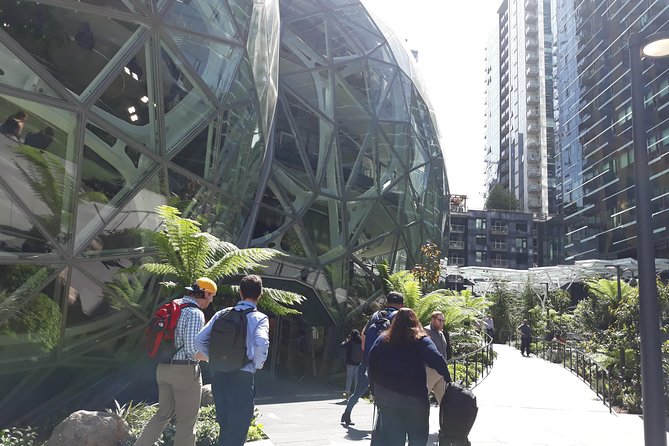Seattle Private Tour for 2-5 - The water side: Ballard Locks, Chihuly Garden, and waterfront moments