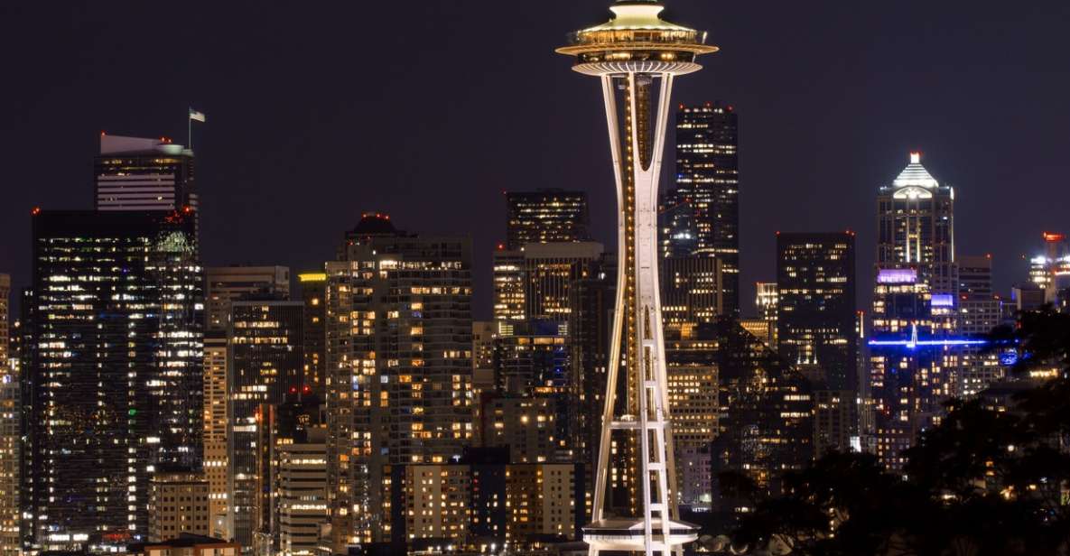 Seattle: Scenic Night Tour with Space Needle & Skywheel - Kerry Park for Photo Angles, Rainier in the Frame