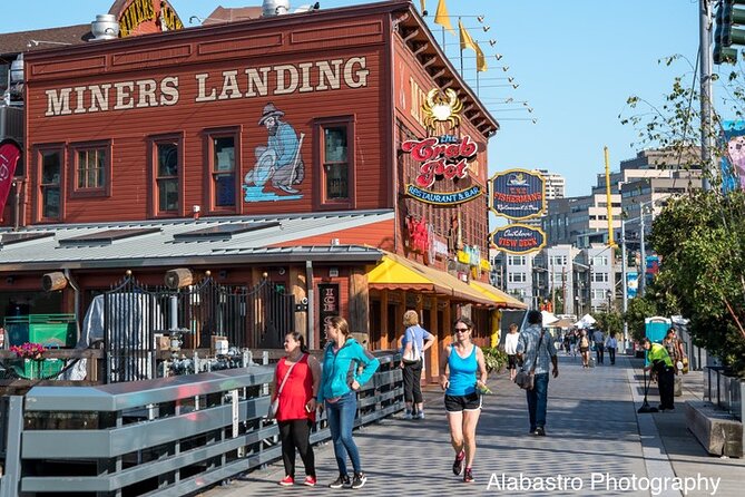 Seattle Sightseeing Scenic Guided Tour and Hop On Hop Off Pass - Downtown Grid: Pioneer Square, Chinatown Gate, Library, and Westlake (Stops 6–11)