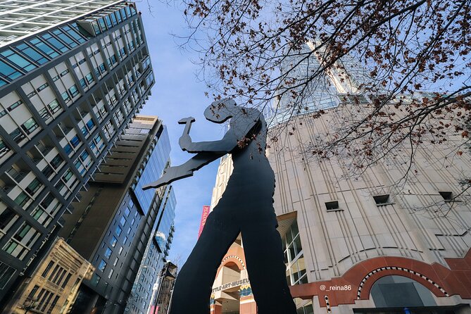 Seattle Sightseeing Scenic Guided Tour and Hop On Hop Off Pass - Waterfront Return and Iconic Seattle Pop Stops (Stops 15–18)