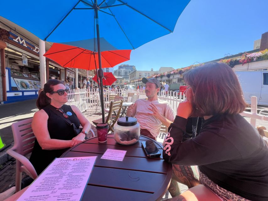 Seattle: Signature Cocktail Tour - Guides like Will: what great hosting looks like here