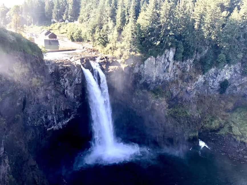 Seattle: Snoqualmie Falls and Leavenworth Day Trip - What to bring, and what to skip, so the day stays pleasant