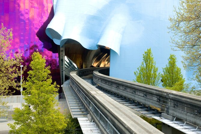 Seattle Time Travel Exploration Game and Tour - Timing Reality: 60–90 Minutes on Paper, More in Real Life