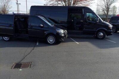 Seattle, WA Hourly Rental Around Town & Sightseeing - Choosing the right vehicle for your group size