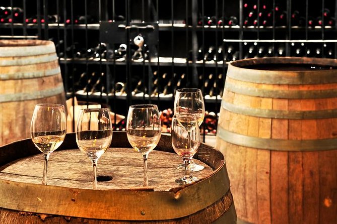 Seattle Wine & Snoqualmie Falls Highlights Tour - Woodinville winery time: estate-boutique tastings in wine country