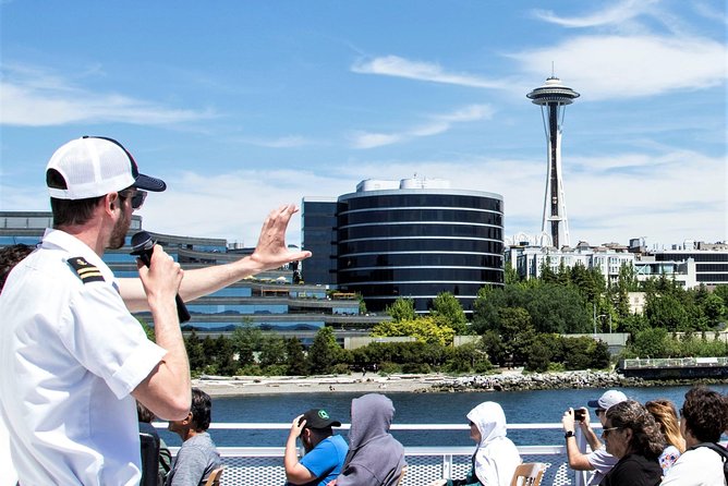 Seattle's Original Guided Harbor Cruise - Comfort setup: Choosing the right deck for your kind of weather