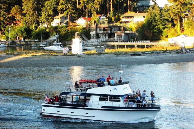 Shared 2 Hour September Sunset Cruise from Gig Harbor - The boat ride itself: classic comfort on smooth water