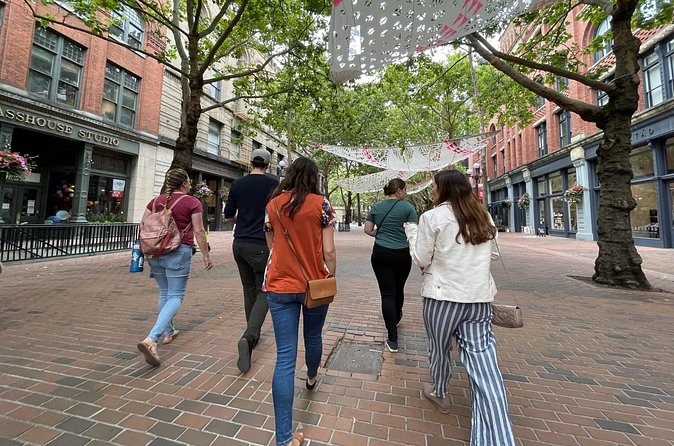 Show Me Seattle On Foot Downtown Walking Tour - Amazon Spheres: Campus Views With Separate Admission Costs