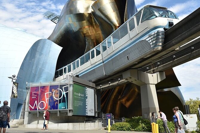 Show Me Seattle On Foot Downtown Walking Tour - Space Needle Photo Stop: Icon Exterior Time (Admission Not Included)