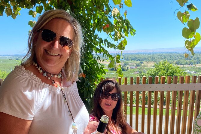 Sip and savor award winning Yakima Valley wines. - Stop focus in Yakima: how the tastings tend to play out